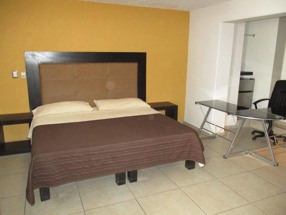 Hotel Flores Guamuchil المظهر الخارجي الصورة
