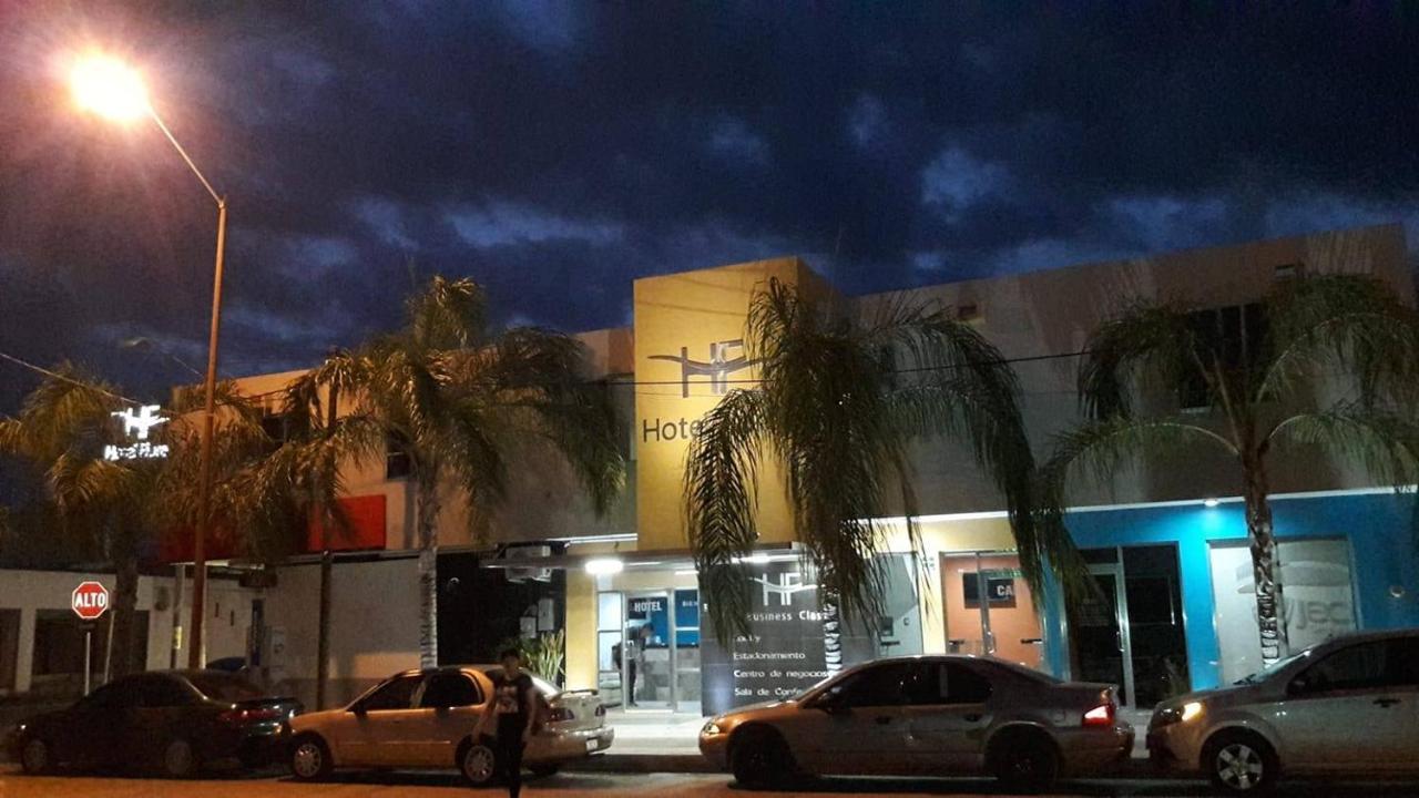Hotel Flores Guamuchil المظهر الخارجي الصورة