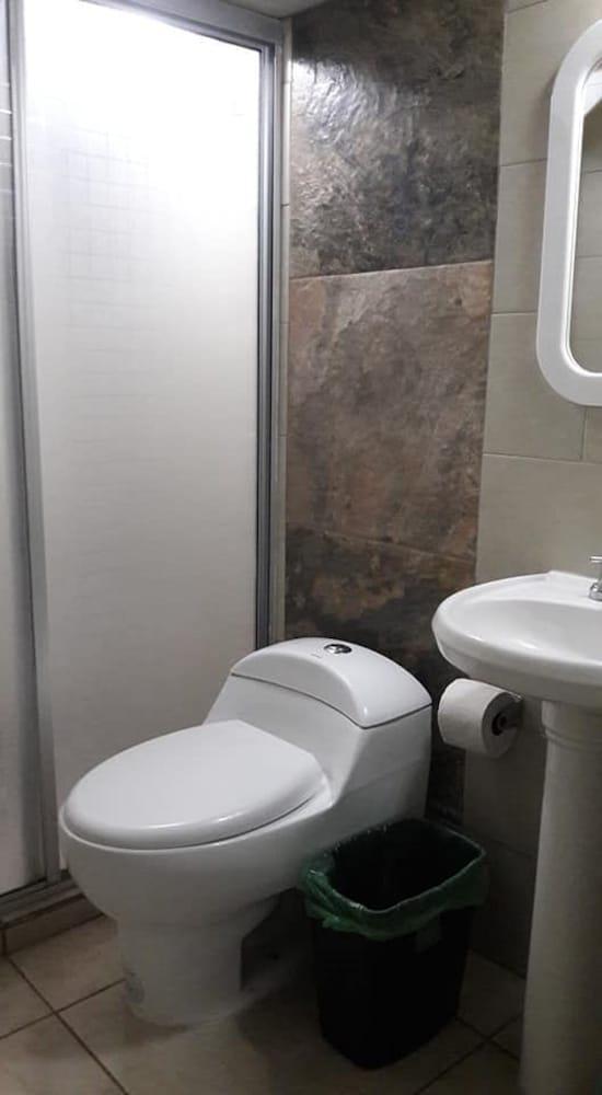 Hotel Flores Guamuchil المظهر الخارجي الصورة