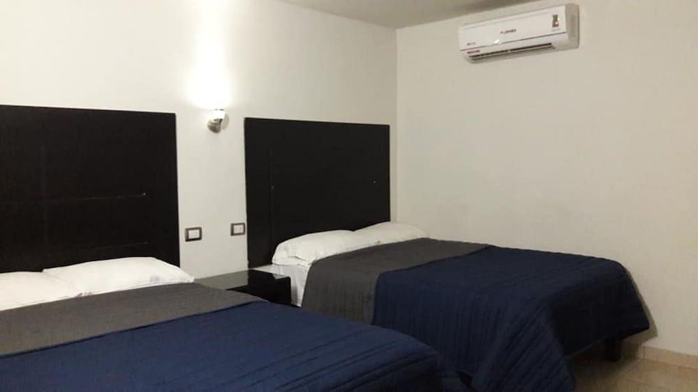 Hotel Flores Guamuchil المظهر الخارجي الصورة